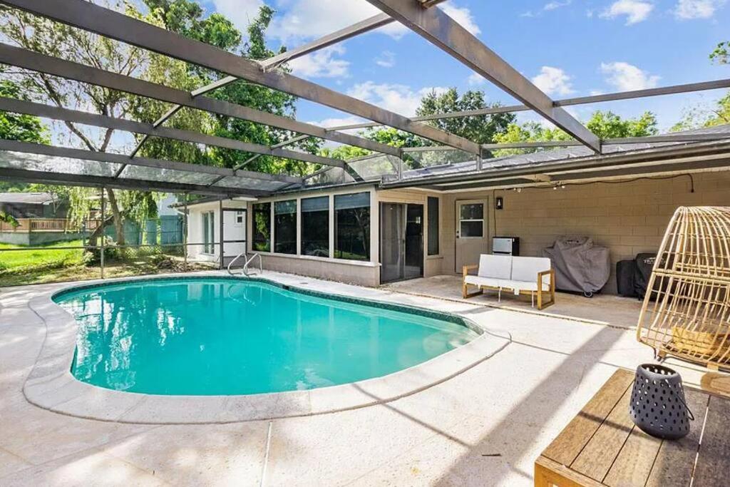 Cozy Lakefront Home W/ Pool -7 Mins From Legoland 윈터헤이븐 외부 사진