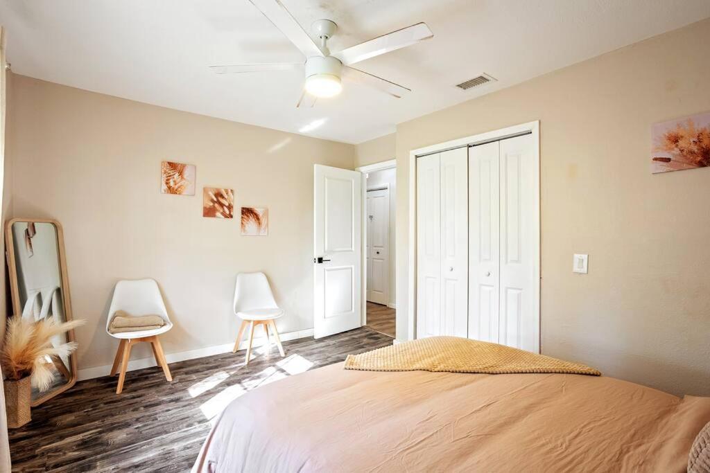 Cozy Lakefront Home W/ Pool -7 Mins From Legoland 윈터헤이븐 외부 사진